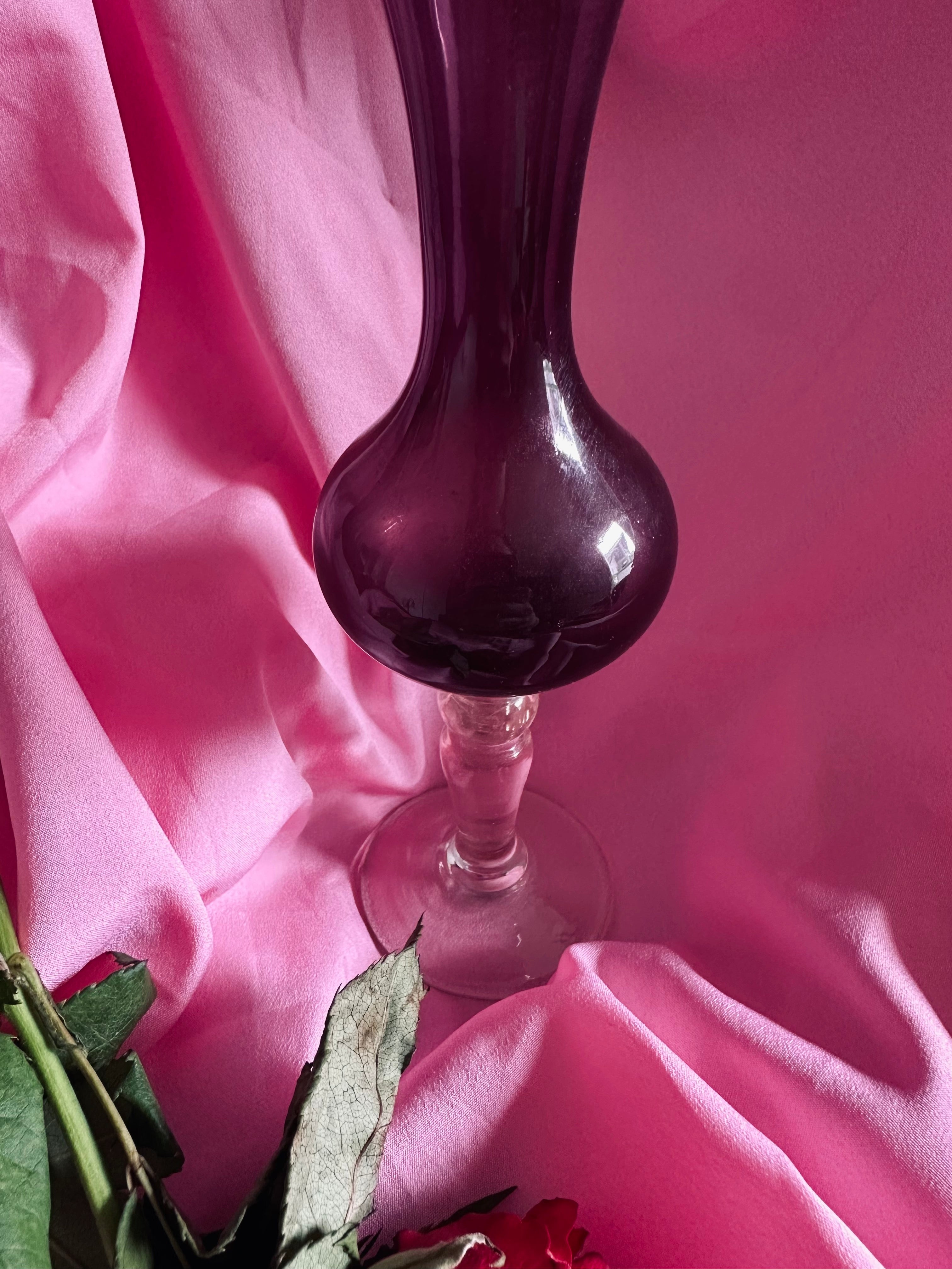 Petit soliflore en verre // XXème siècle