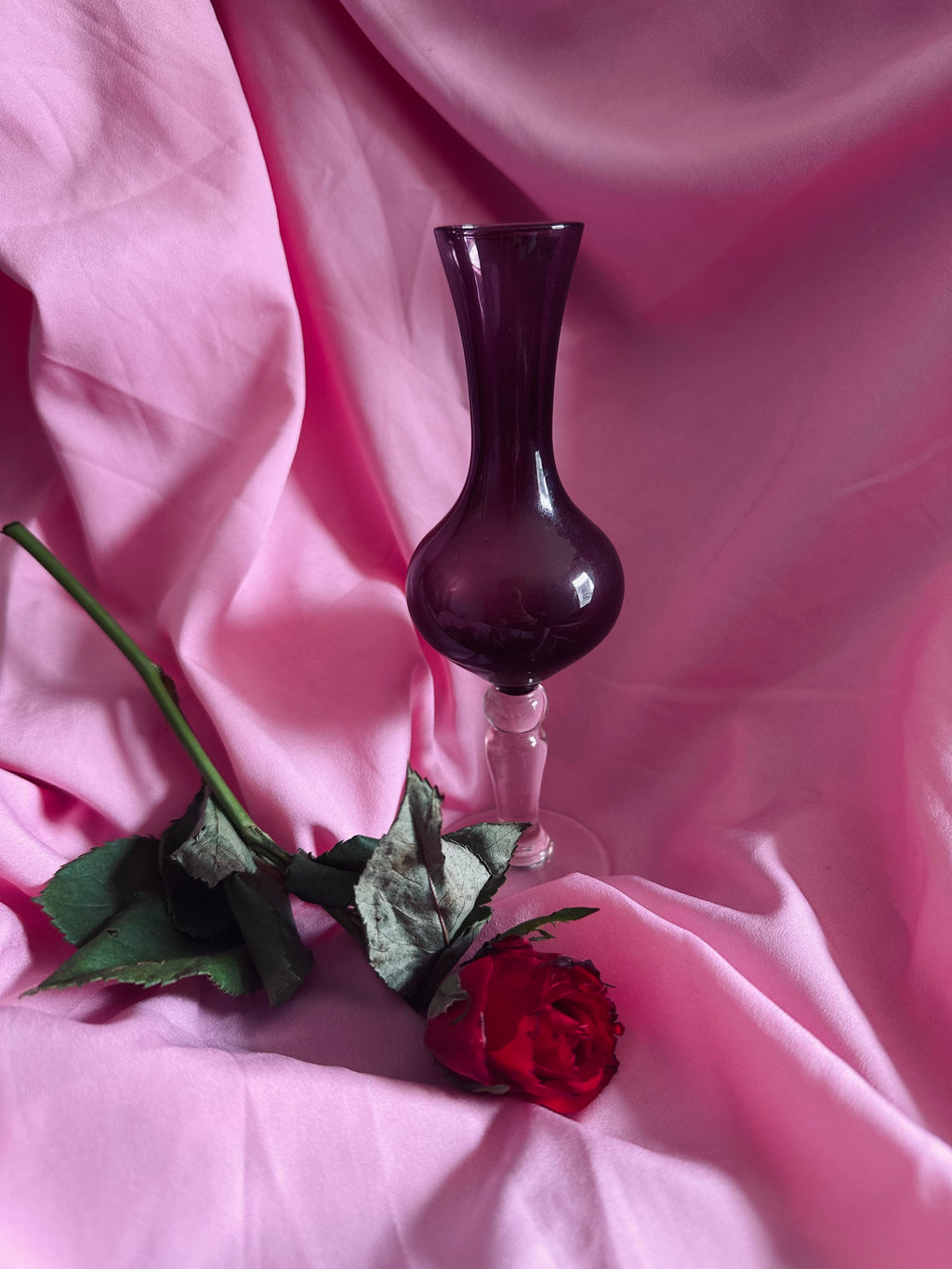 Petit soliflore en verre // XXème siècle
