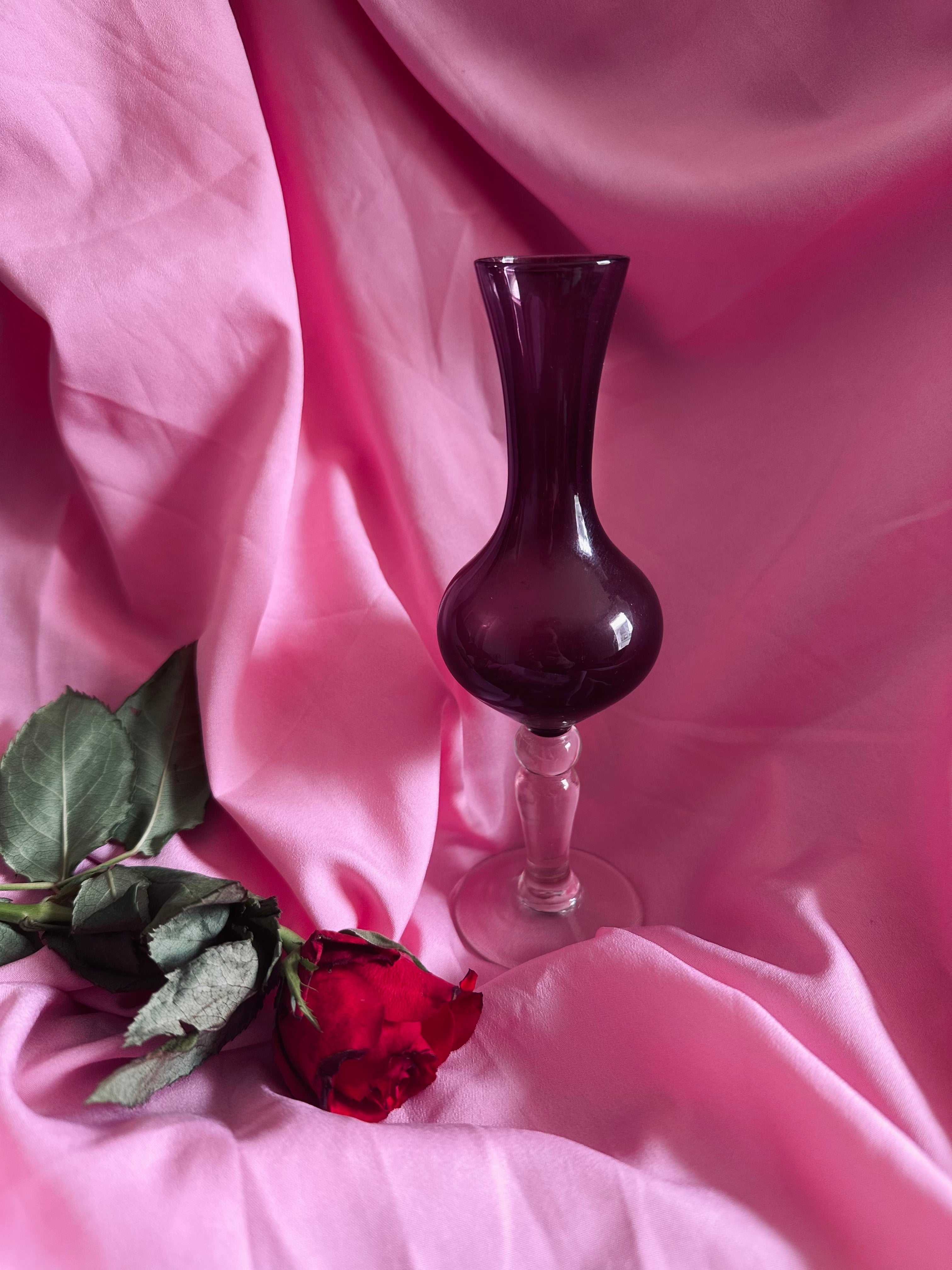 Petit soliflore en verre // XXème siècle