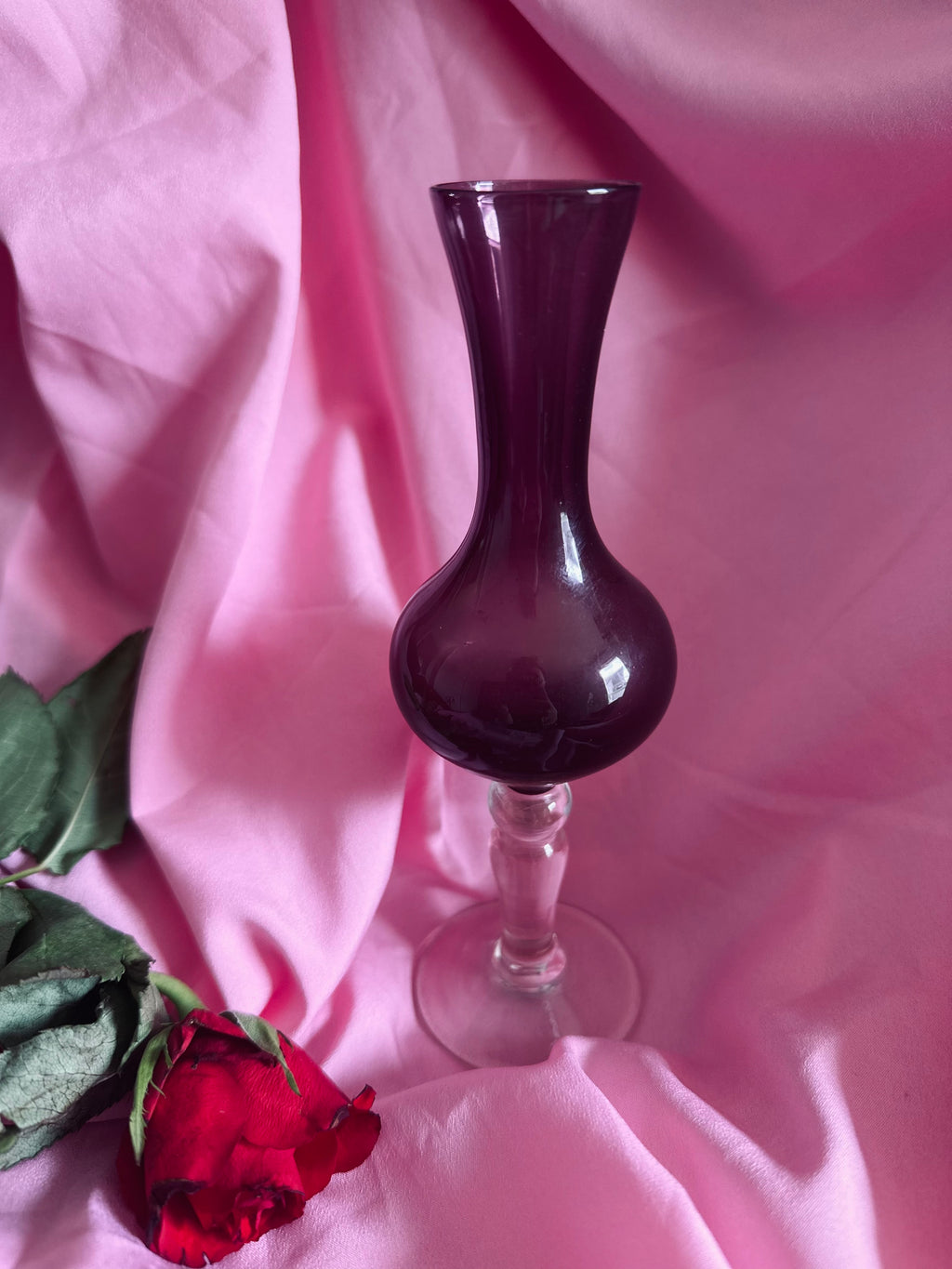 Petit soliflore en verre // XXème siècle