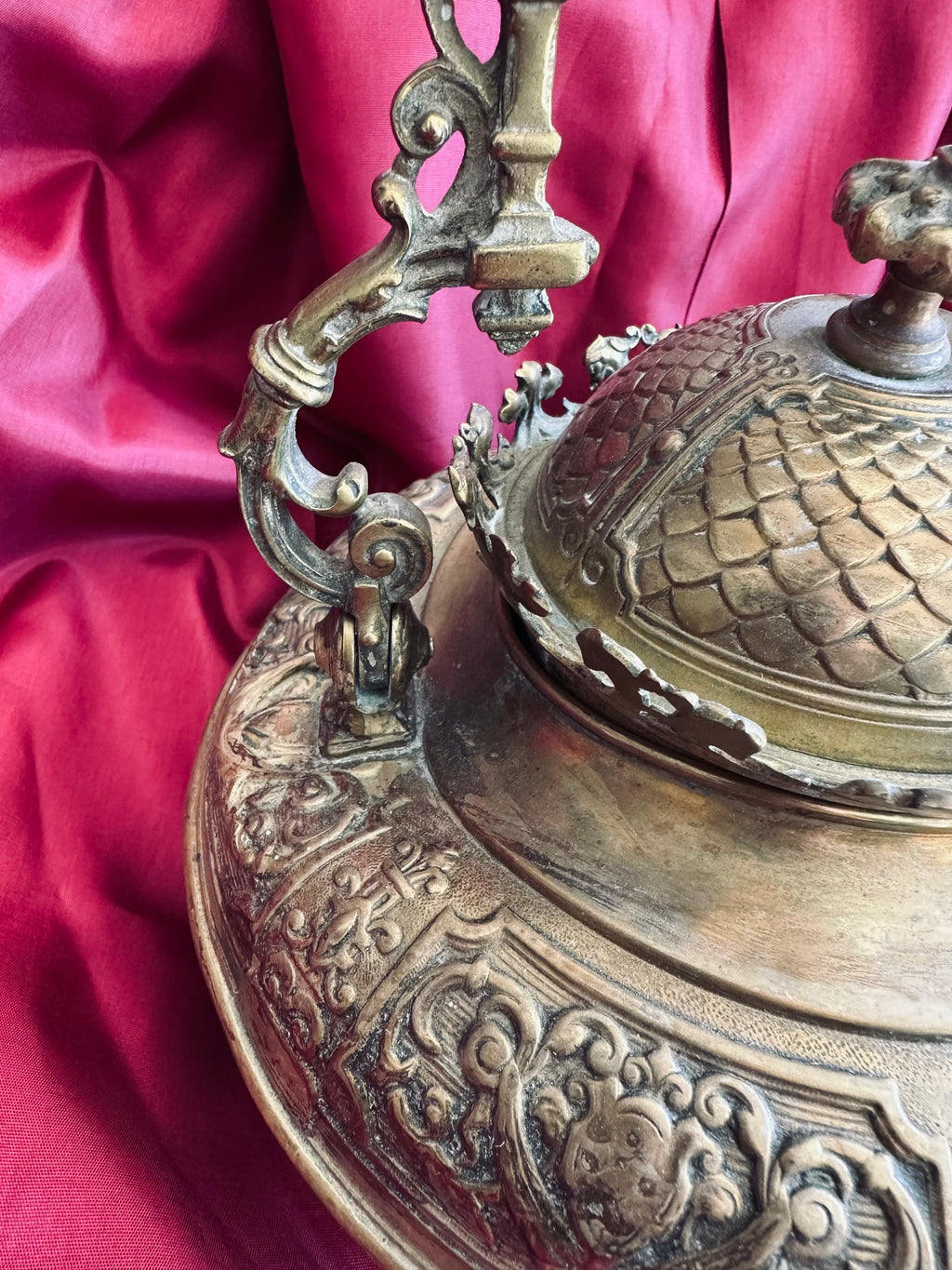 OBJET RARE ! Théière en laiton, manufacture parisienne // Fin XIXème siècle