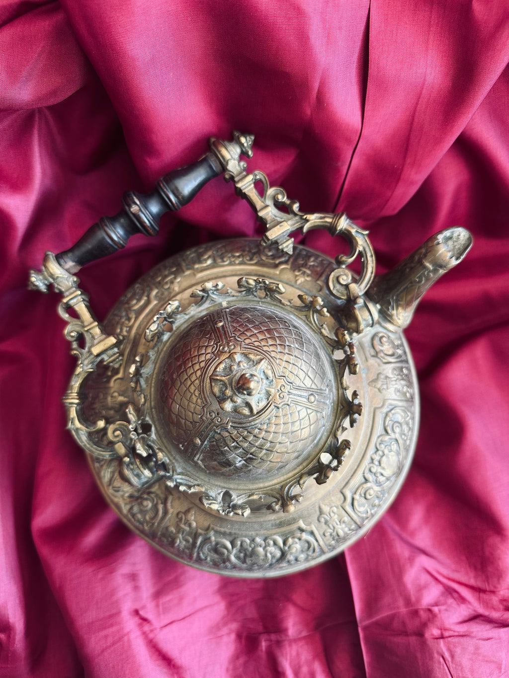 OBJET RARE ! Théière en laiton, manufacture parisienne // Fin XIXème siècle