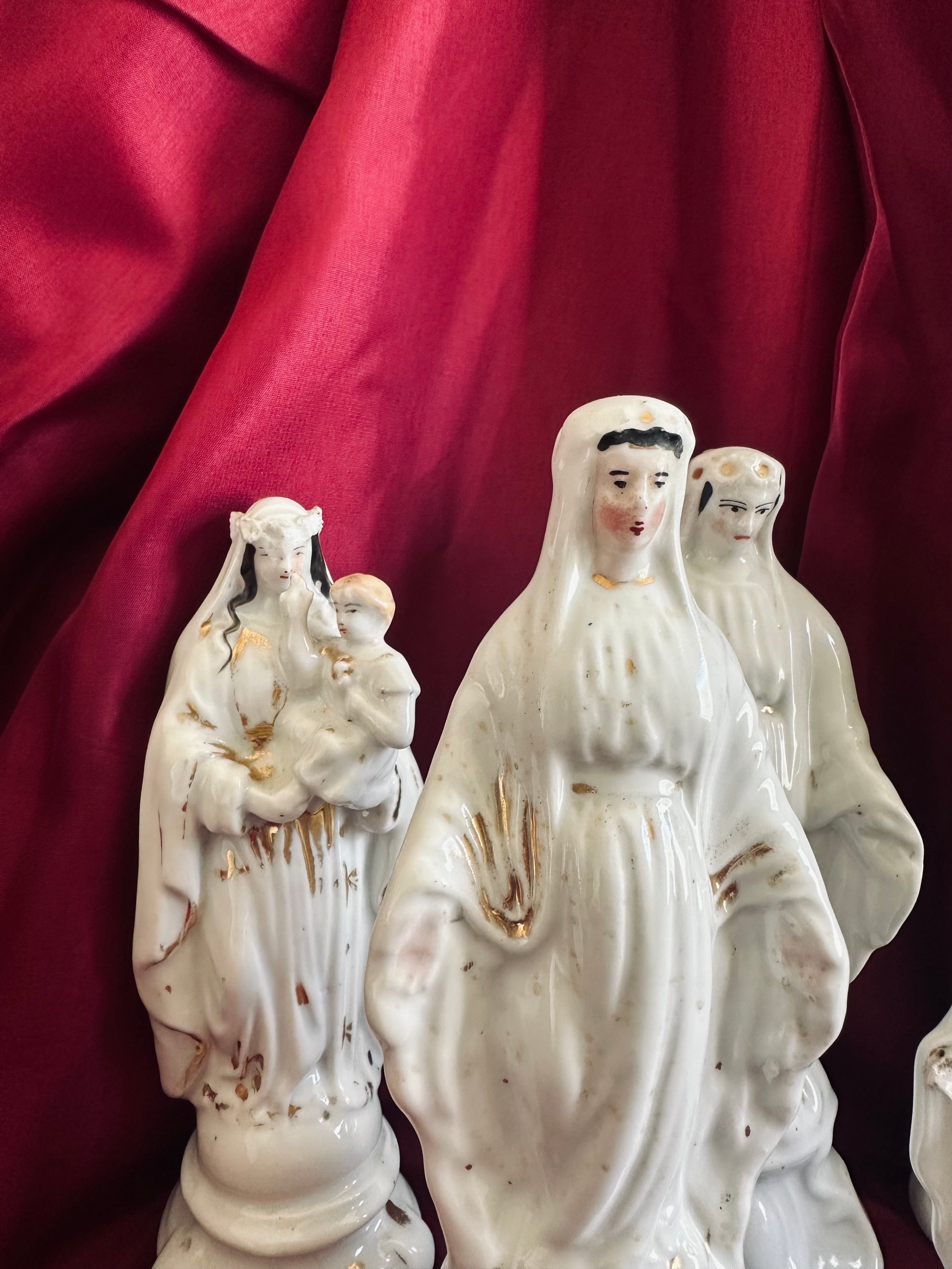 Vierges en porcelaine de Paris // XIXème siècle