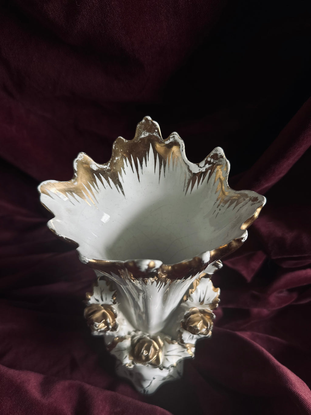 Grand vase de mariée en porcelaine du Portugal // XXème siècle