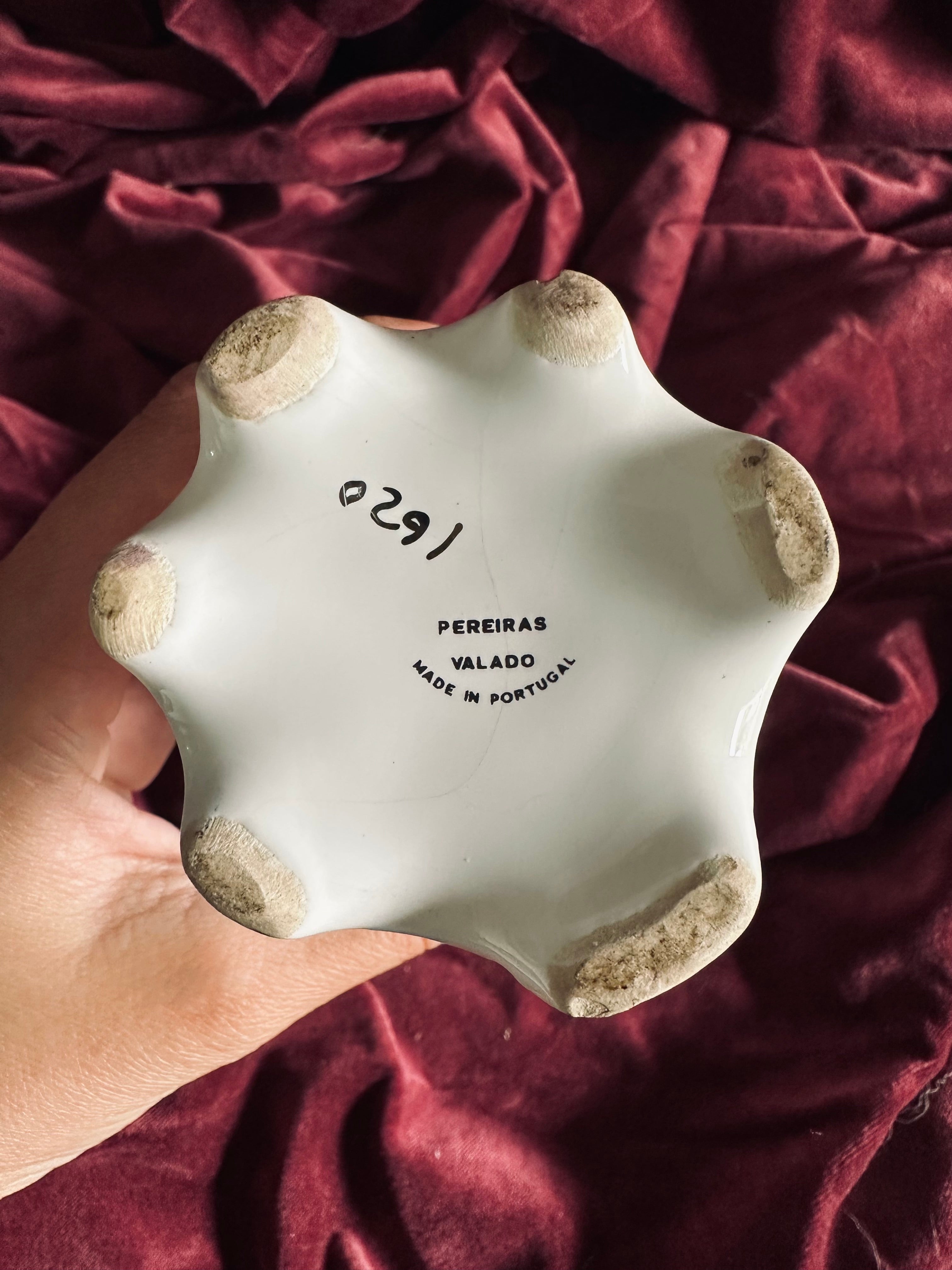 Grand vase de mariée en porcelaine du Portugal // XXème siècle