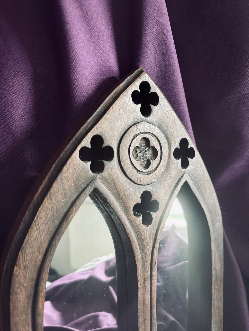 Miroir gothique en bois // XXème siècle