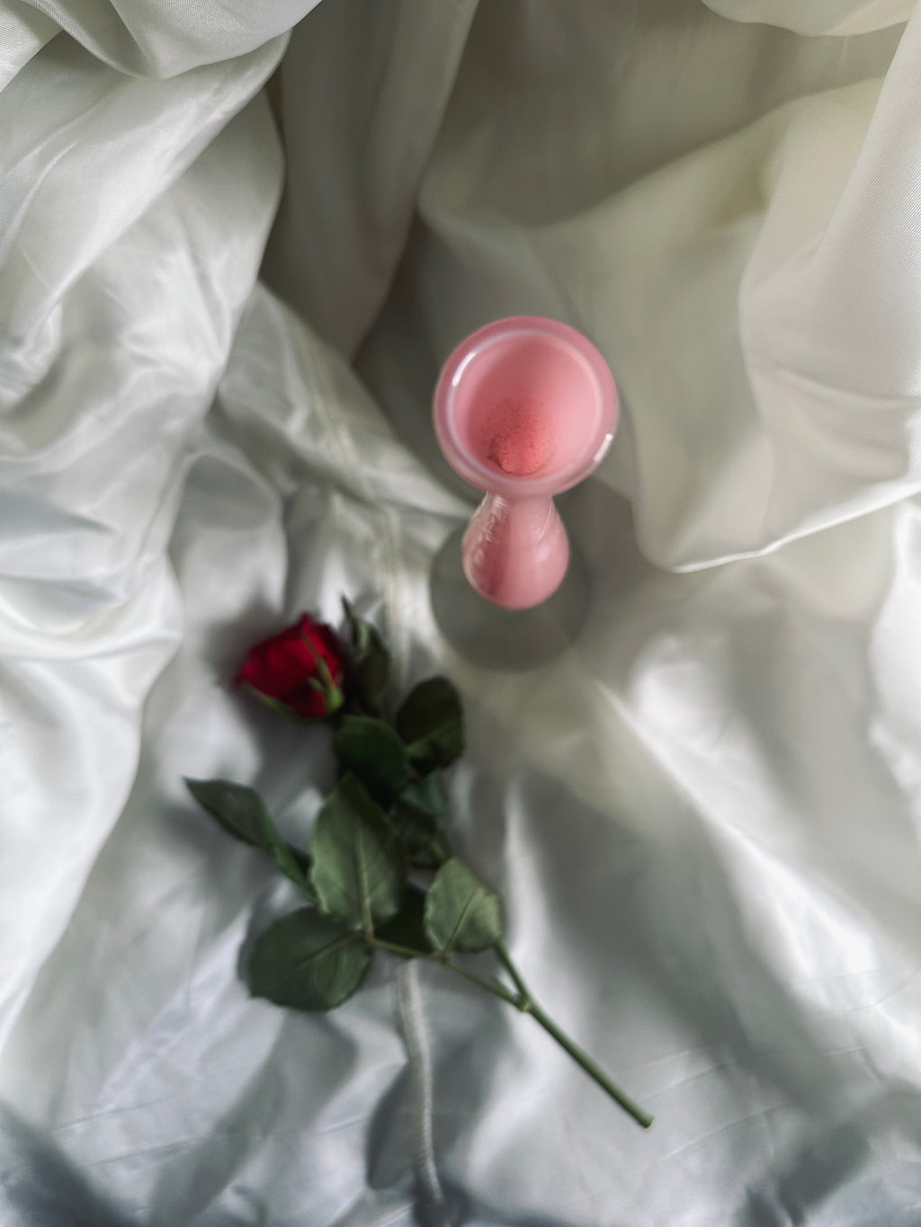 Soliflore en opaline rose // XXème siècle
