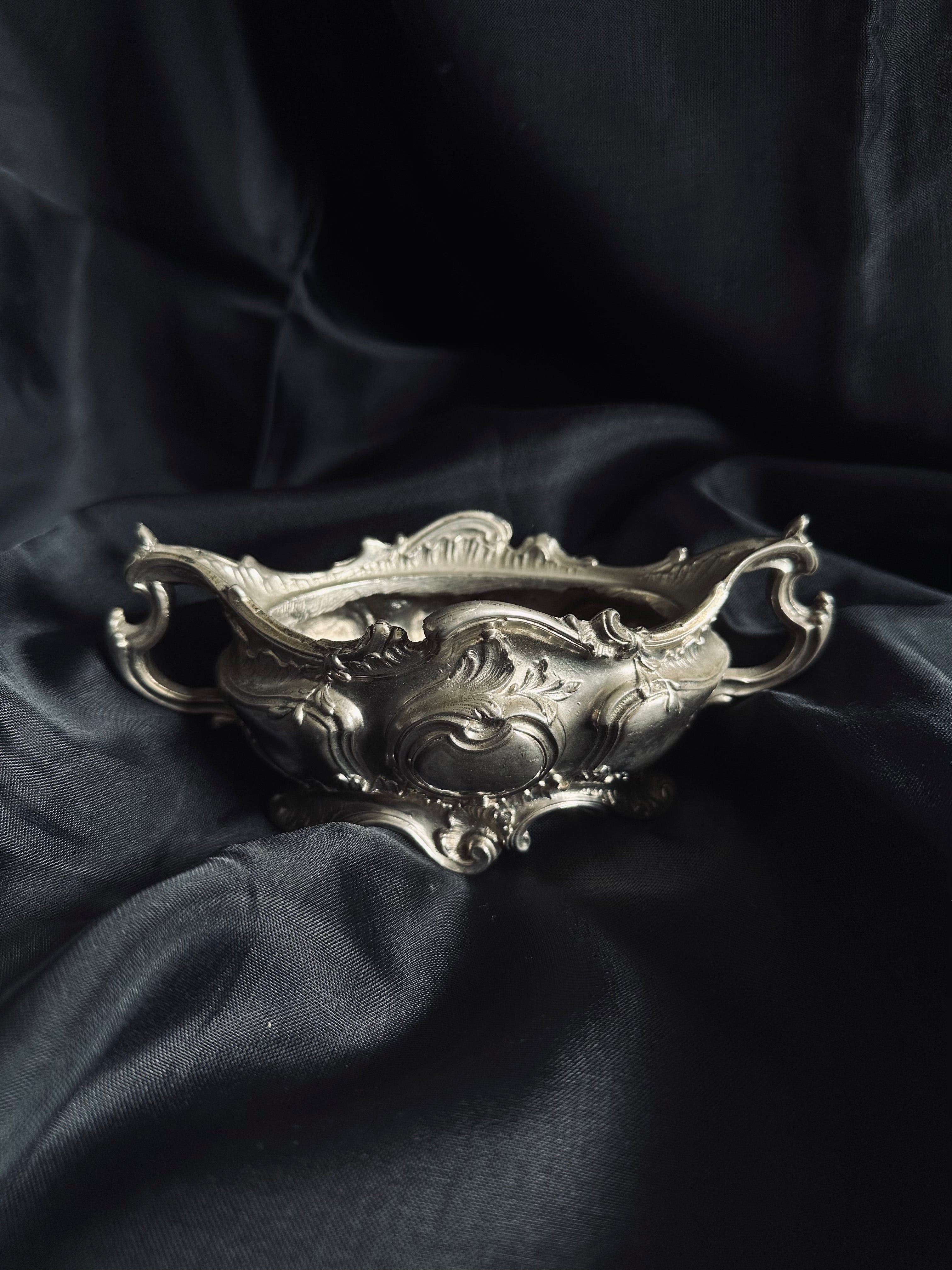Petite jardinière en métal // XIXème siècle